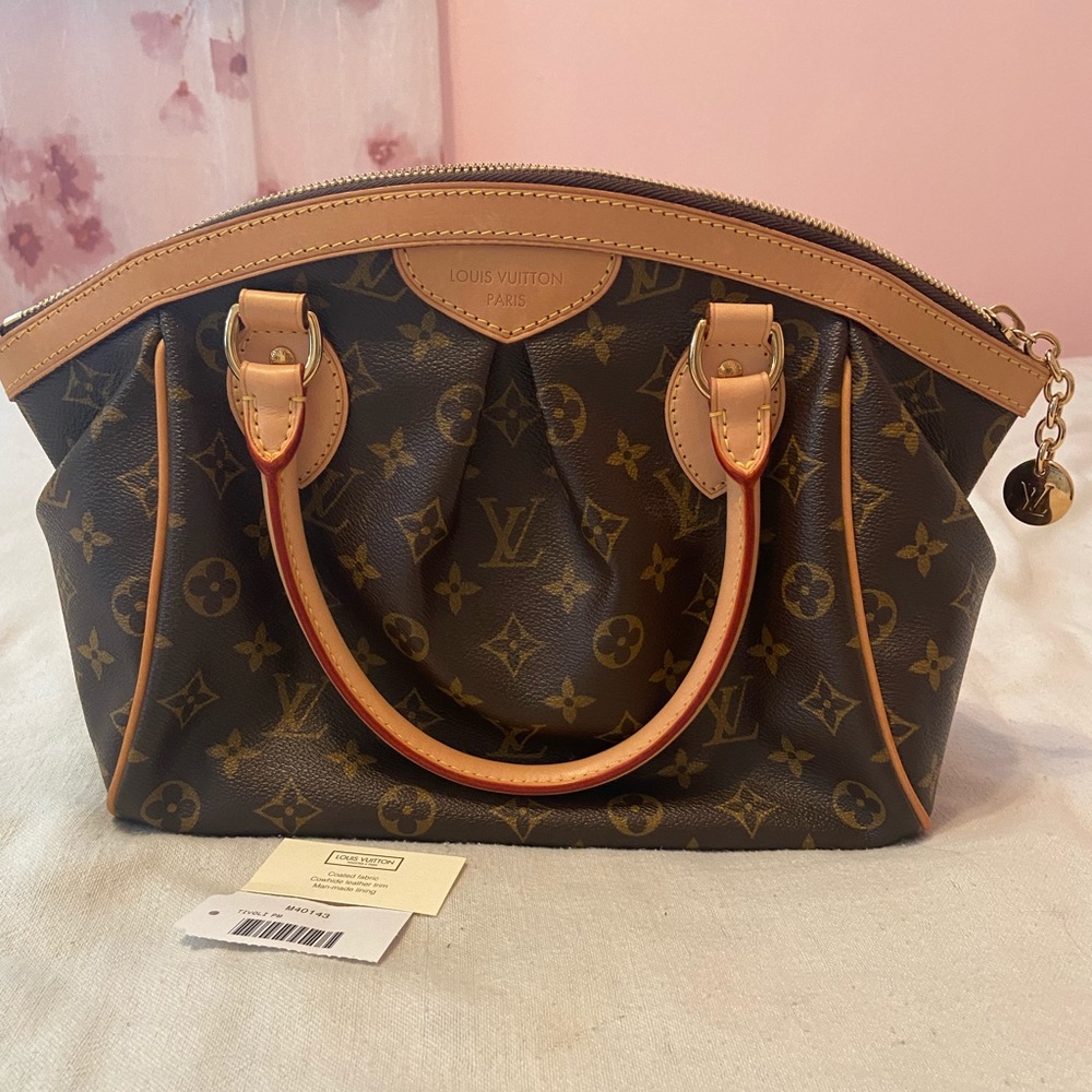 AUTHENTIC LOUIS VUITTON HANDBAG